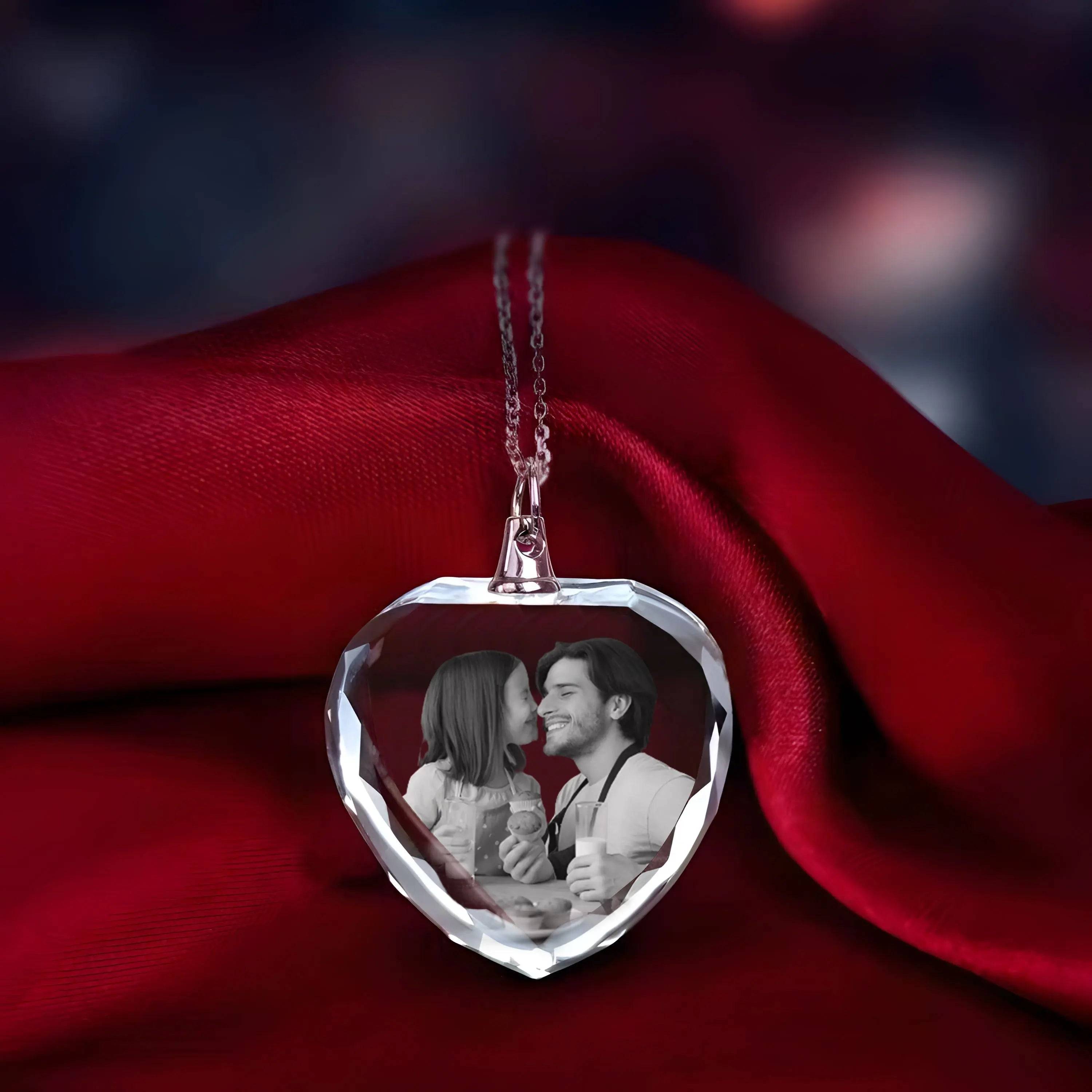 3D Crystal Photo Necklace Heart Shape PawCrystal